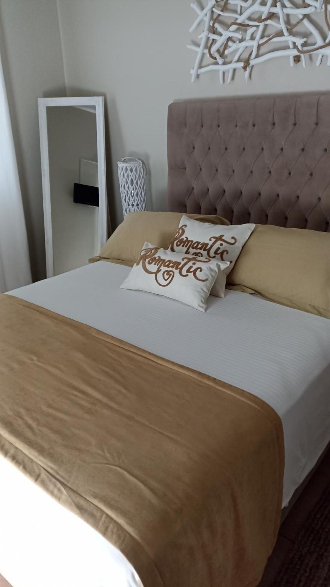 Machi Rooms 파티티리 외부 사진